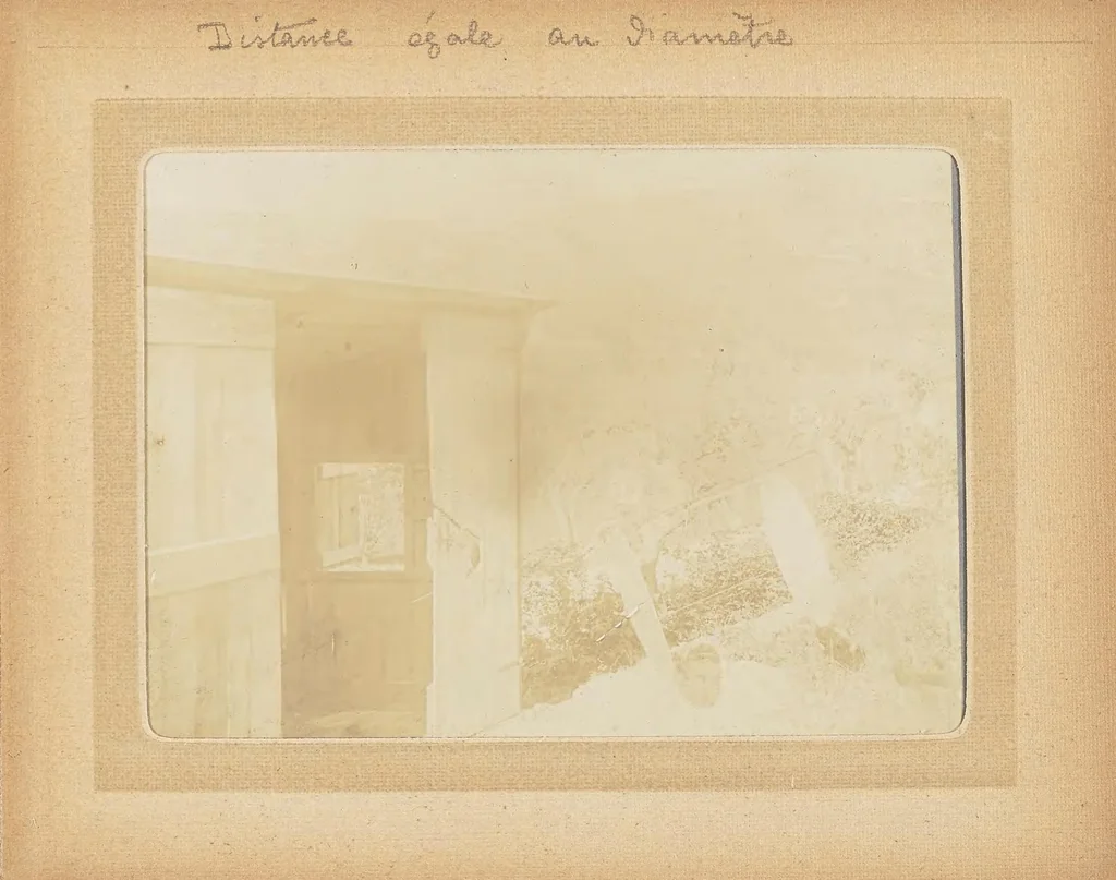 An illustration from Album : Experiments 1901, 1901, leaf 23