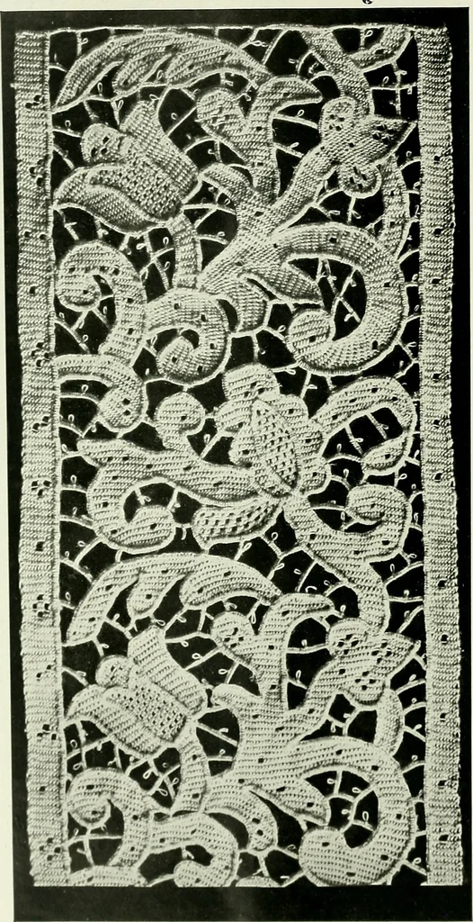 An illustration from Album de dentelle de Venise, 1900, leaf 43