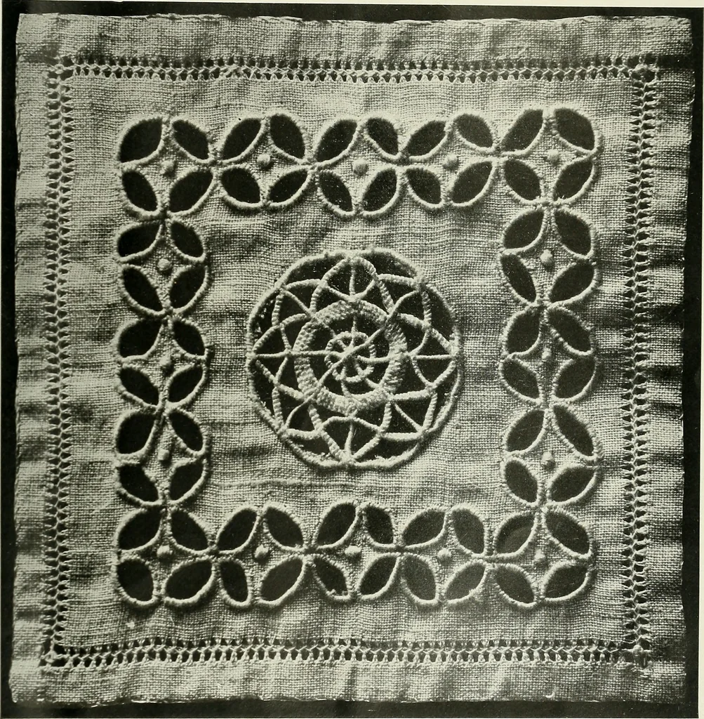 An illustration from Album de dentelle de Venise, 1900, leaf 48