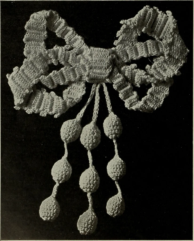 An illustration from Album de guipure d'Irlande, 1900, leaf 131