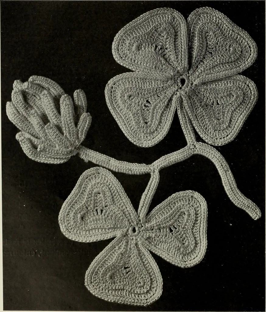 An illustration from Album de guipure d'Irlande, 1900, leaf 137