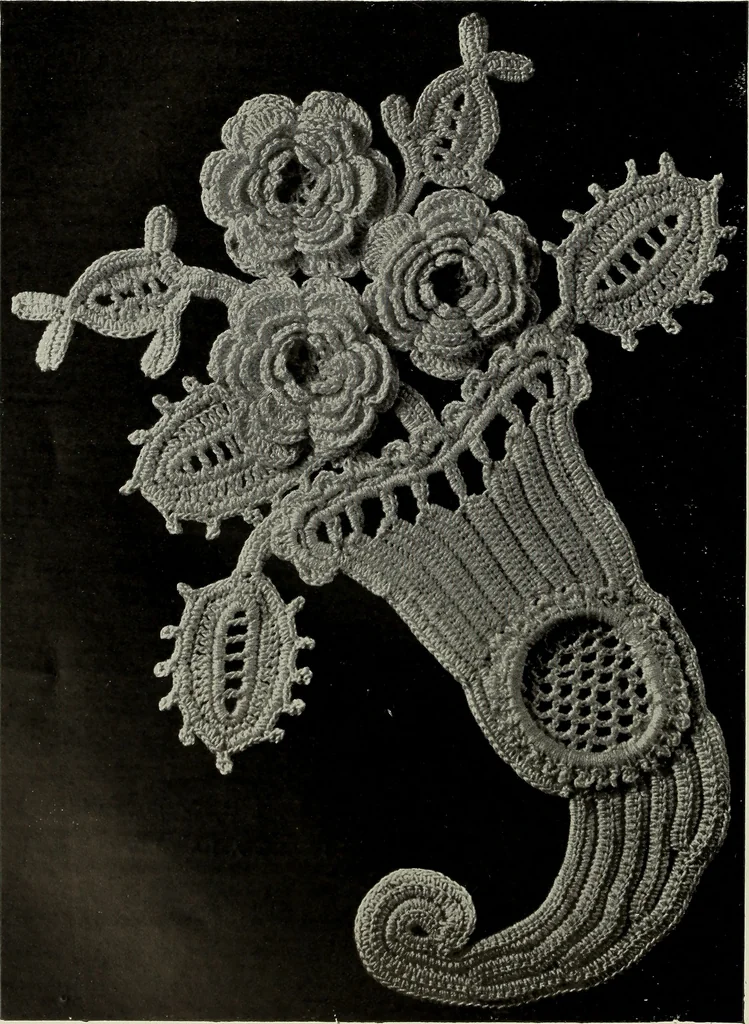 An illustration from Album de guipure d'Irlande, 1900, leaf 145