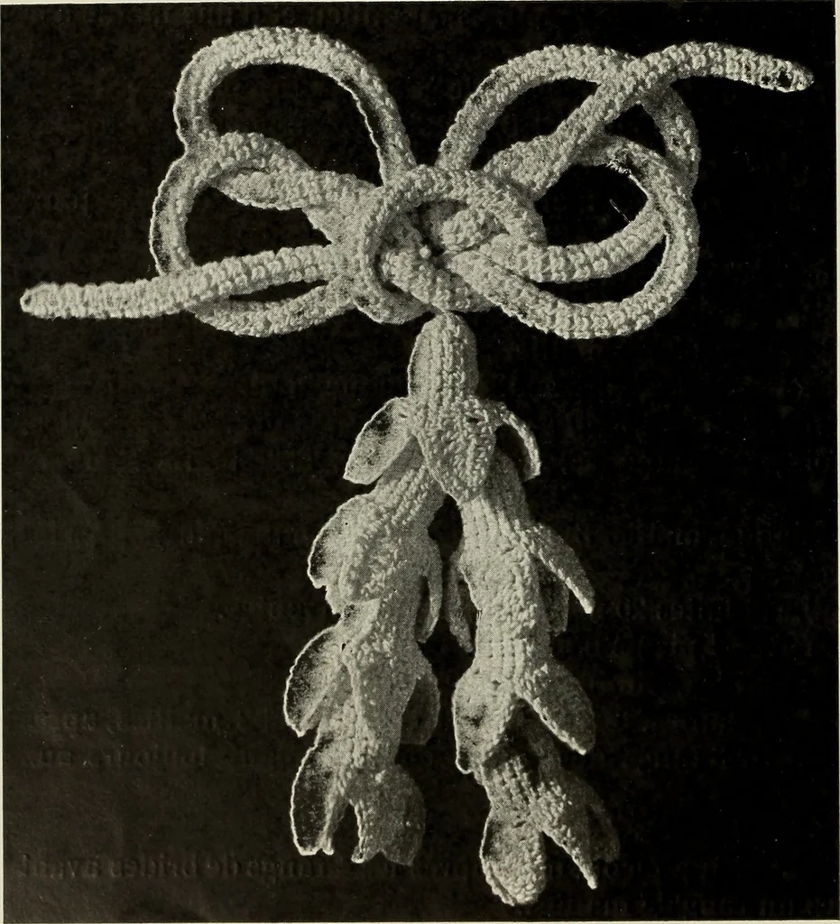 An illustration from Album de guipure d'Irlande, 1900, leaf 189