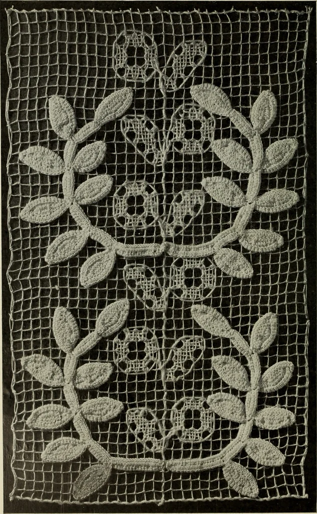 An illustration from Album de guipure d'Irlande, 1900, leaf 197