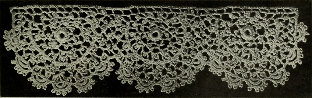 An illustration from Album de guipure d'Irlande, 1900, leaf 206