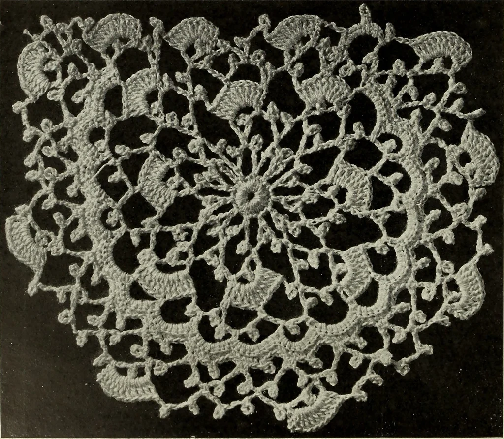 An illustration from Album de guipure d'Irlande, 1900, leaf 221