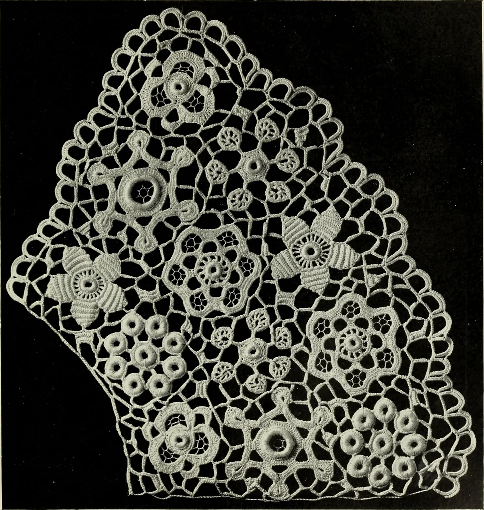 An illustration from Album de guipure d'Irlande, 1900, leaf 260