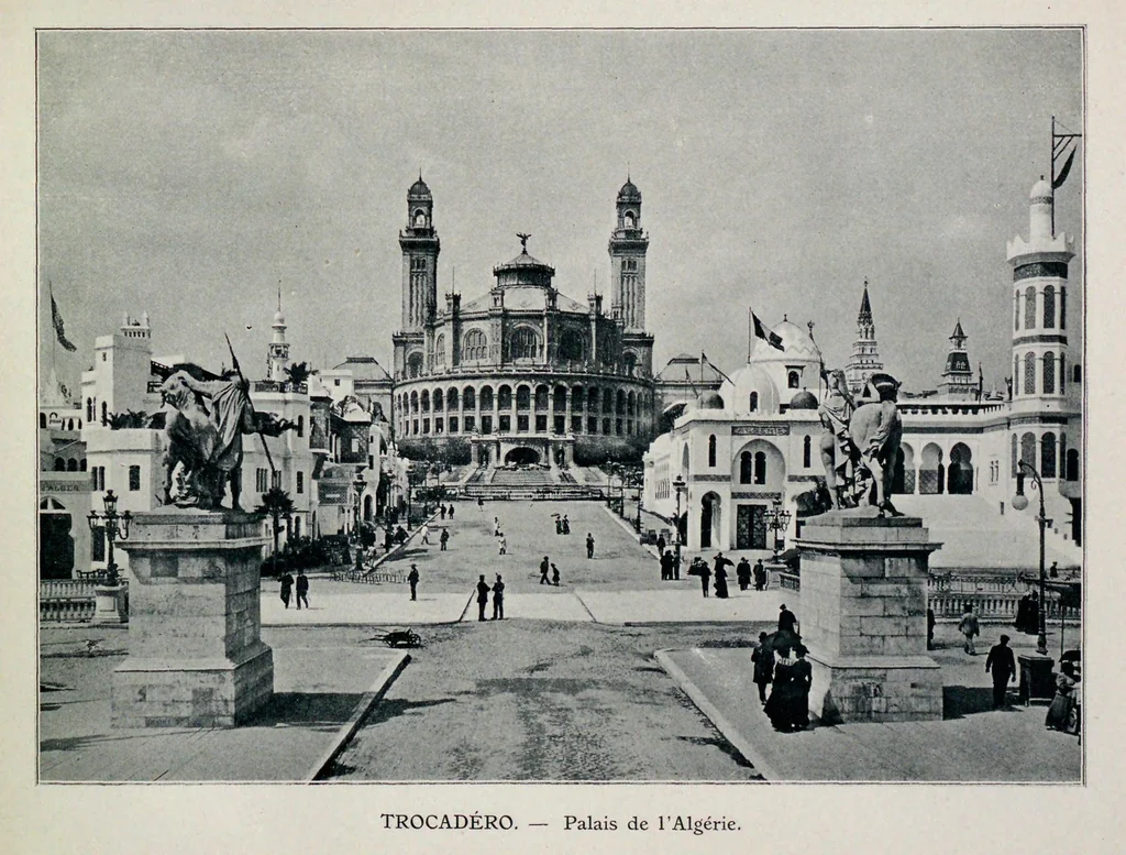 An illustration from Album photographique Paris Exposition 1900, 1900, leaf 17