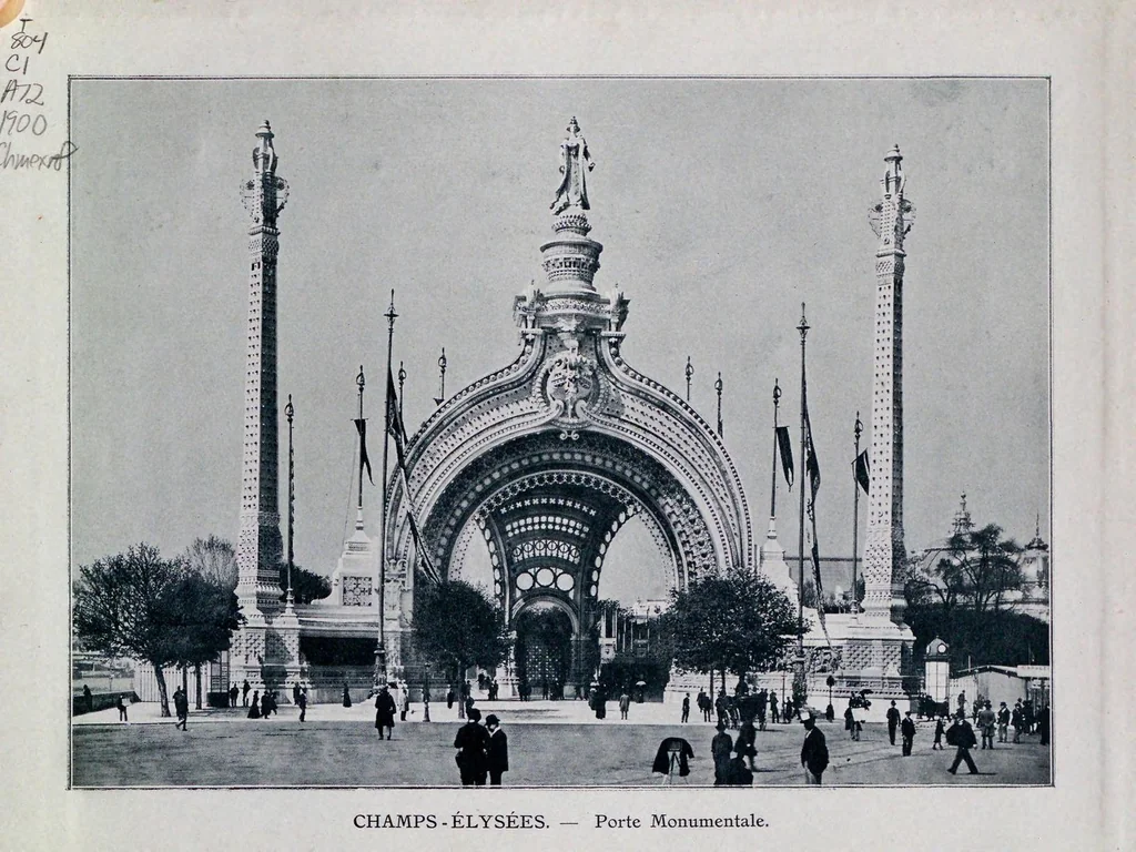 An illustration from Album photographique Paris Exposition 1900, 1900, leaf 2