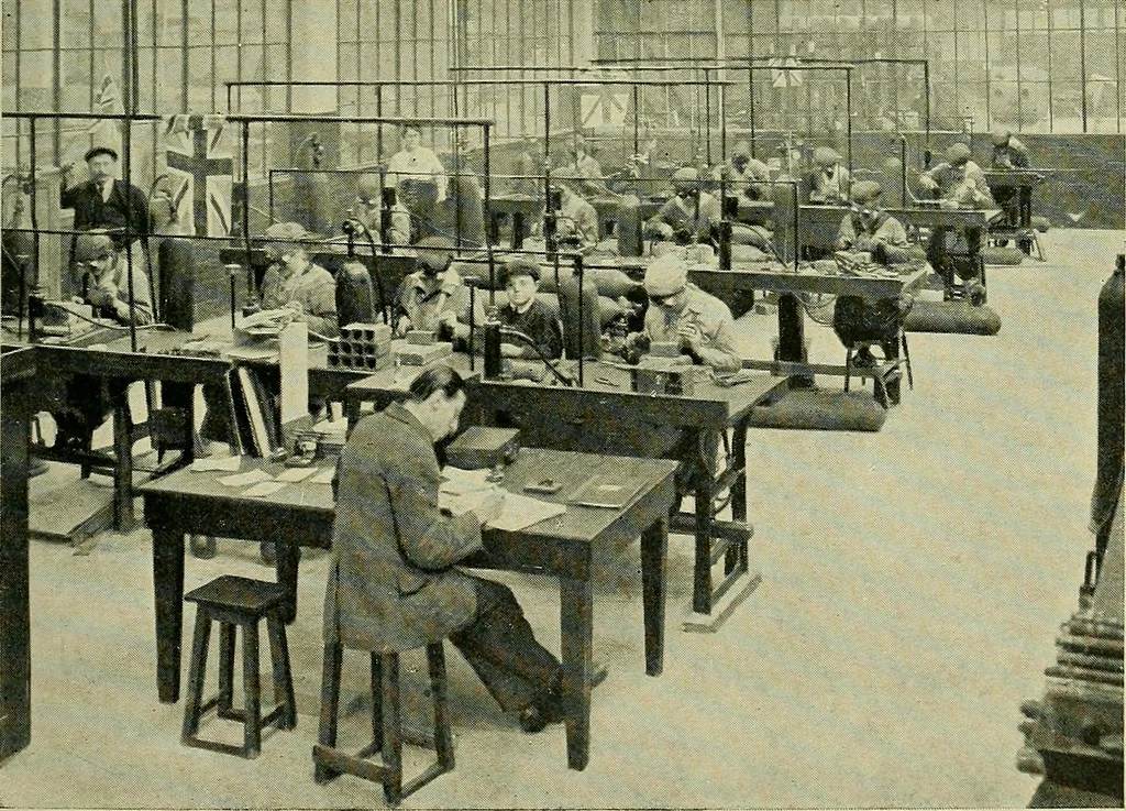 An illustration from All about aircraft of today, 1919, leaf 118