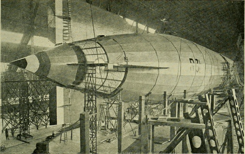 An illustration from All about aircraft of today, 1919, leaf 224