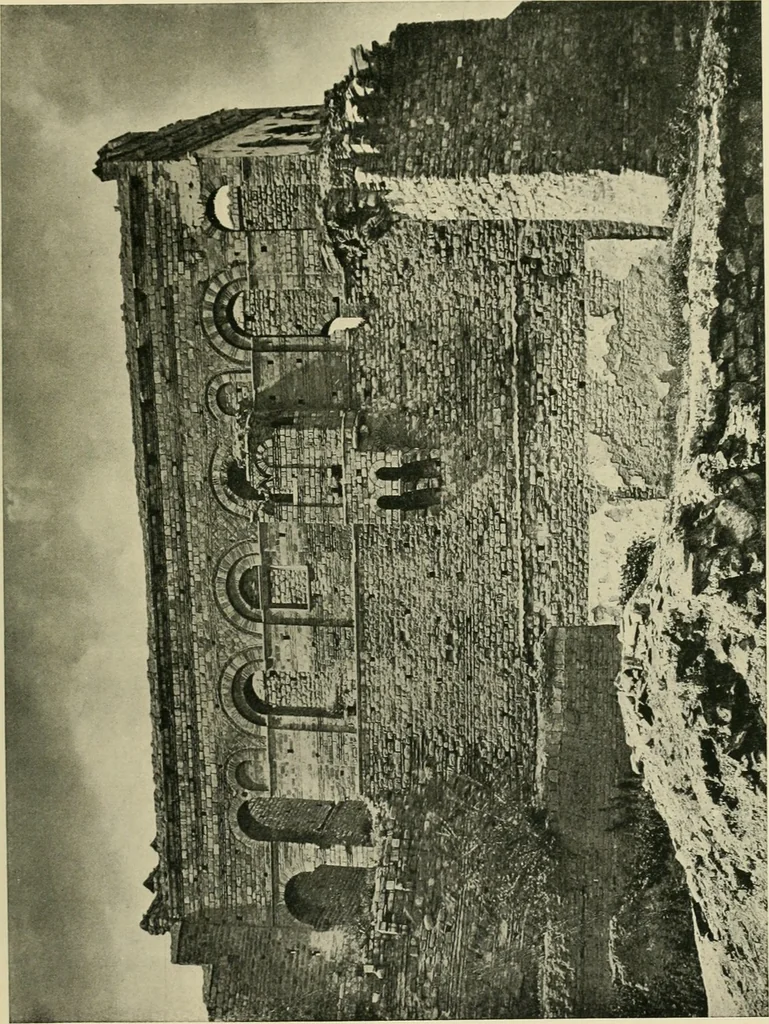 An illustration from Altchristliche und byzantinische Kunst, 1914, leaf 166