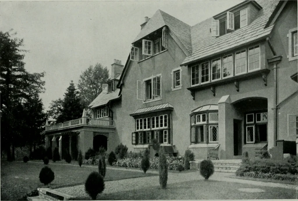 An illustration from American country houses of to-day; an illustrated account of some excellent houses built and gardens planted during the last few years, showing unmistakable influence of the modern trend in ideals architectural, 1915, leaf 101