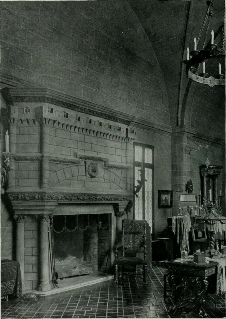 An illustration from American country houses of to-day; an illustrated account of some excellent houses built and gardens planted during the last few years, showing unmistakable influence of the modern trend in ideals architectural, 1915, leaf 115