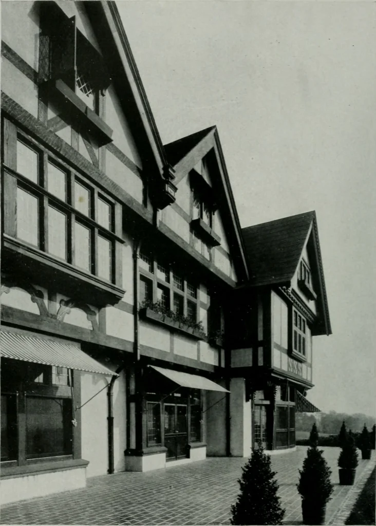 An illustration from American country houses of to-day; an illustrated account of some excellent houses built and gardens planted during the last few years, showing unmistakable influence of the modern trend in ideals architectural, 1915, leaf 139