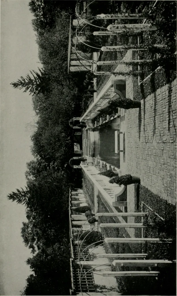 An illustration from American country houses of to-day; an illustrated account of some excellent houses built and gardens planted during the last few years, showing unmistakable influence of the modern trend in ideals architectural, 1915, leaf 252