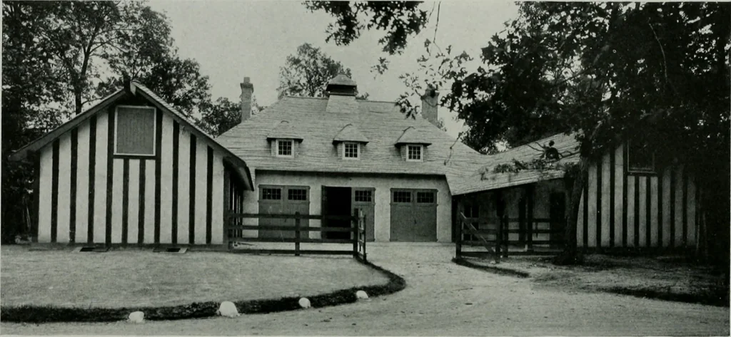 An illustration from American country houses of to-day; an illustrated account of some excellent houses built and gardens planted during the last few years, showing unmistakable influence of the modern trend in ideals architectural, 1915, leaf 299