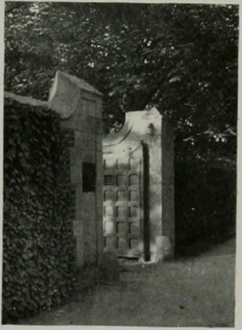 An illustration from American country houses of to-day; an illustrated account of some excellent houses built and gardens planted during the last few years, showing unmistakable influence of the modern trend in ideals architectural, 1915, leaf 388