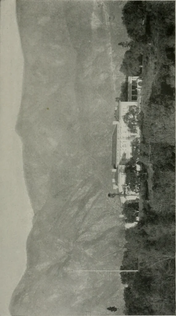 An illustration from American country houses of to-day; an illustrated account of some excellent houses built and gardens planted during the last few years, showing unmistakable influence of the modern trend in ideals architectural, 1915, leaf 394