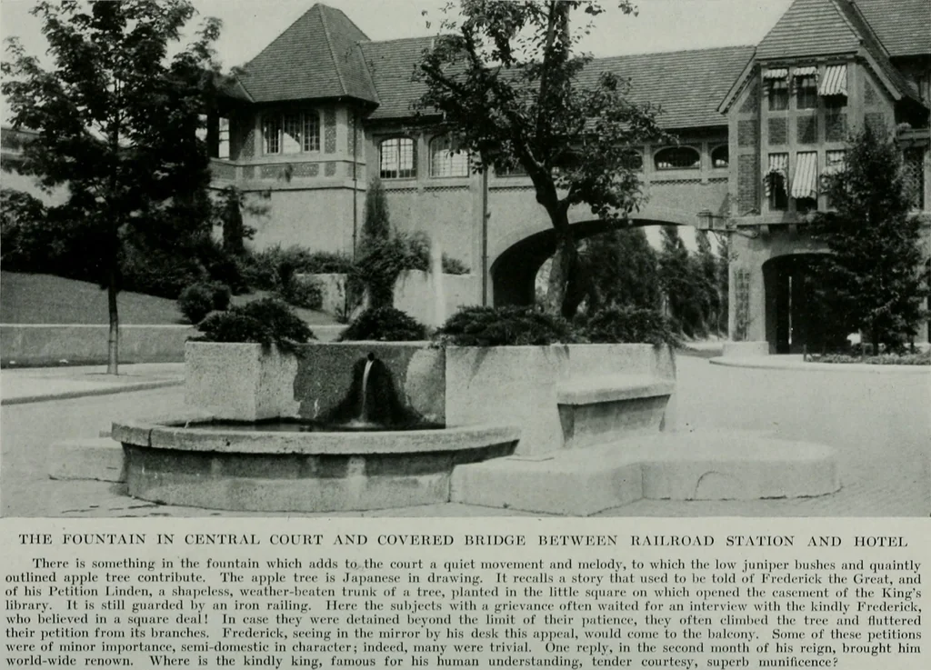 An illustration from American country houses of to-day; an illustrated account of some excellent houses built and gardens planted during the last few years, showing unmistakable influence of the modern trend in ideals architectural, 1915, leaf 429