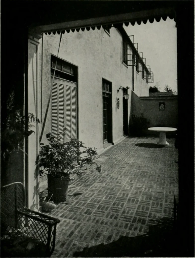 An illustration from American country houses of to-day; an illustrated account of some excellent houses built and gardens planted during the last few years, showing unmistakable influence of the modern trend in ideals architectural, 1915, leaf 52