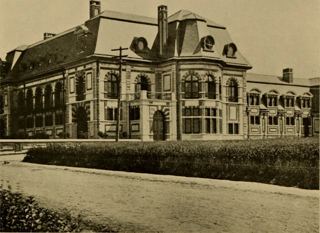 An illustration from American estates and gardens, 1904, leaf 108