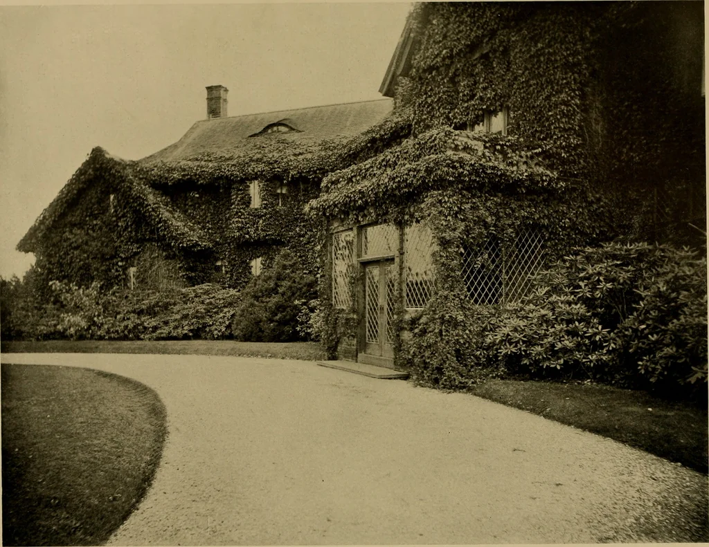 An illustration from American estates and gardens, 1904, leaf 291