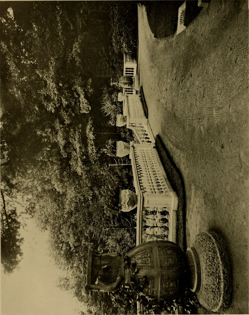 An illustration from American estates and gardens, 1904, leaf 331
