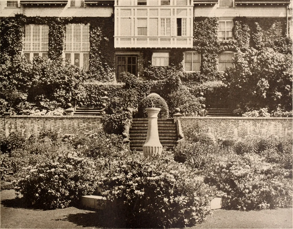 An illustration from American homes and gardens, 1905, leaf 178