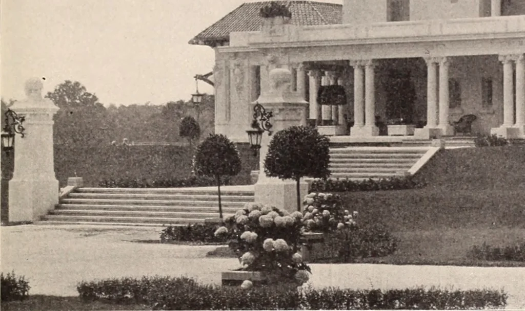An illustration from American homes and gardens, 1905, leaf 358