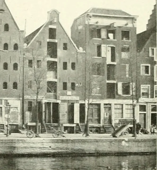 An illustration from Amsterdam et Harlem, 1913, leaf 33