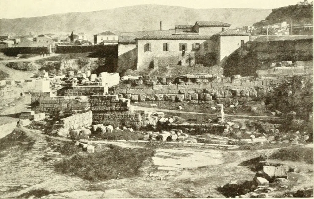 An illustration from Ancient Greece : a sketch of its art, literature & philosophy viewed in connexion with its external history from earliest times to the age of Alexander the Great, 1915, leaf 374