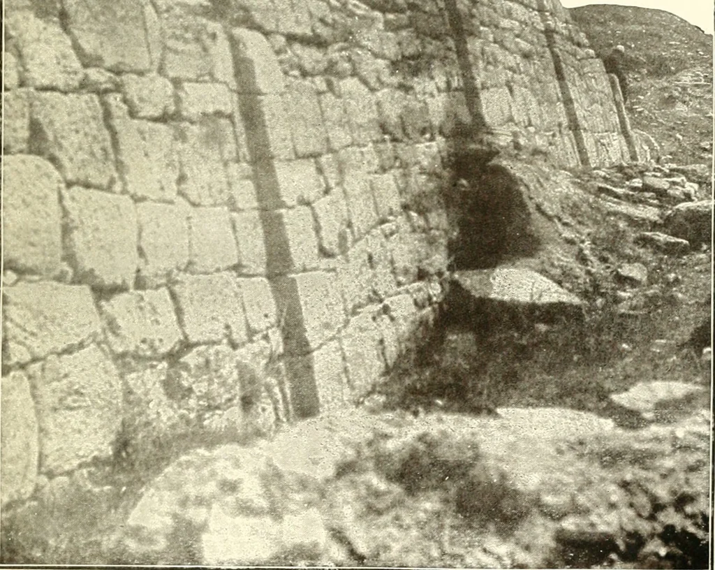An illustration from Ancient Greece : a sketch of its art, literature & philosophy viewed in connexion with its external history from earliest times to the age of Alexander the Great, 1915, leaf 38