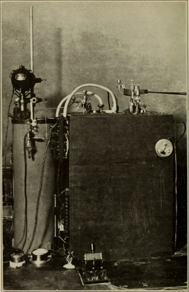 An illustration from An aneroid calorimeter for specific and latent heats, 1918, leaf 25