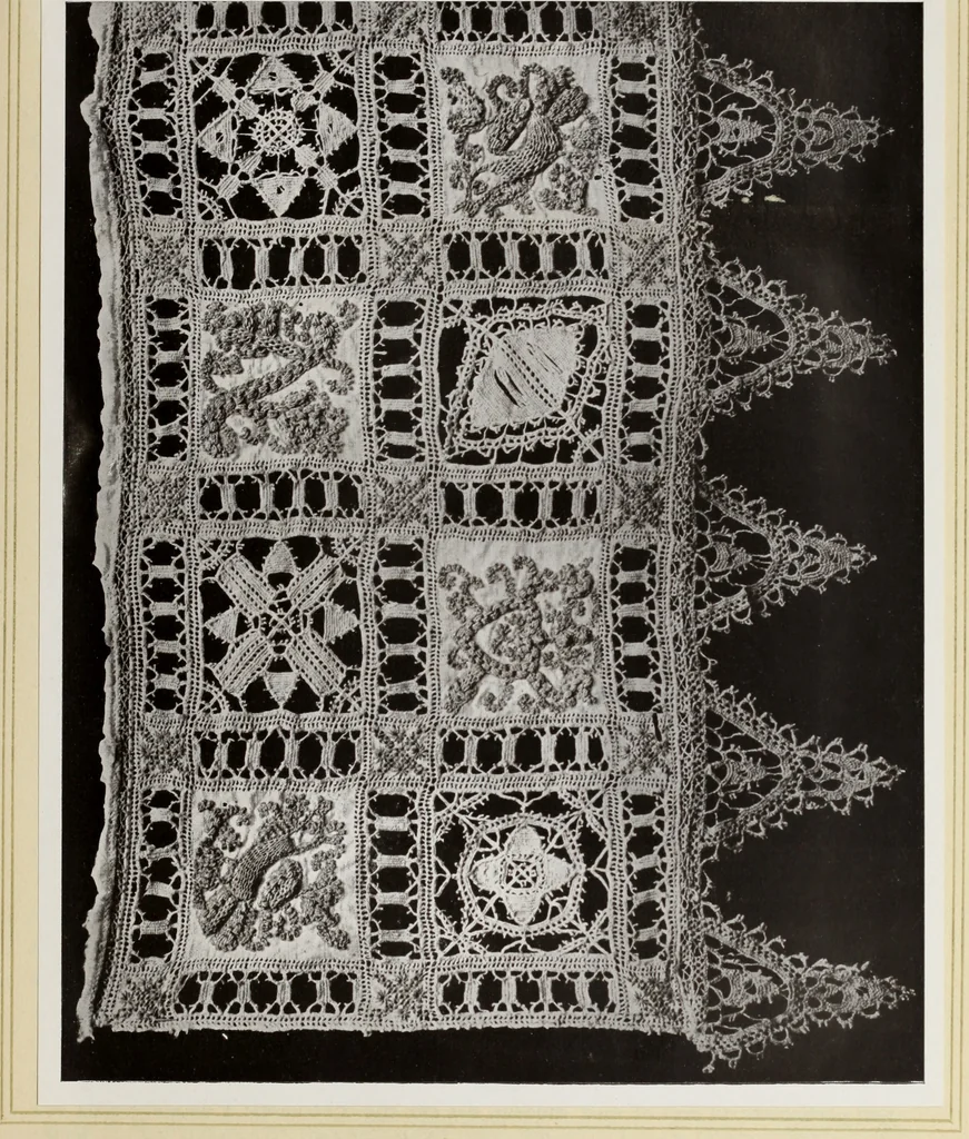 An illustration from Antiche trine italiane : trine ad ago, 1908, leaf 280