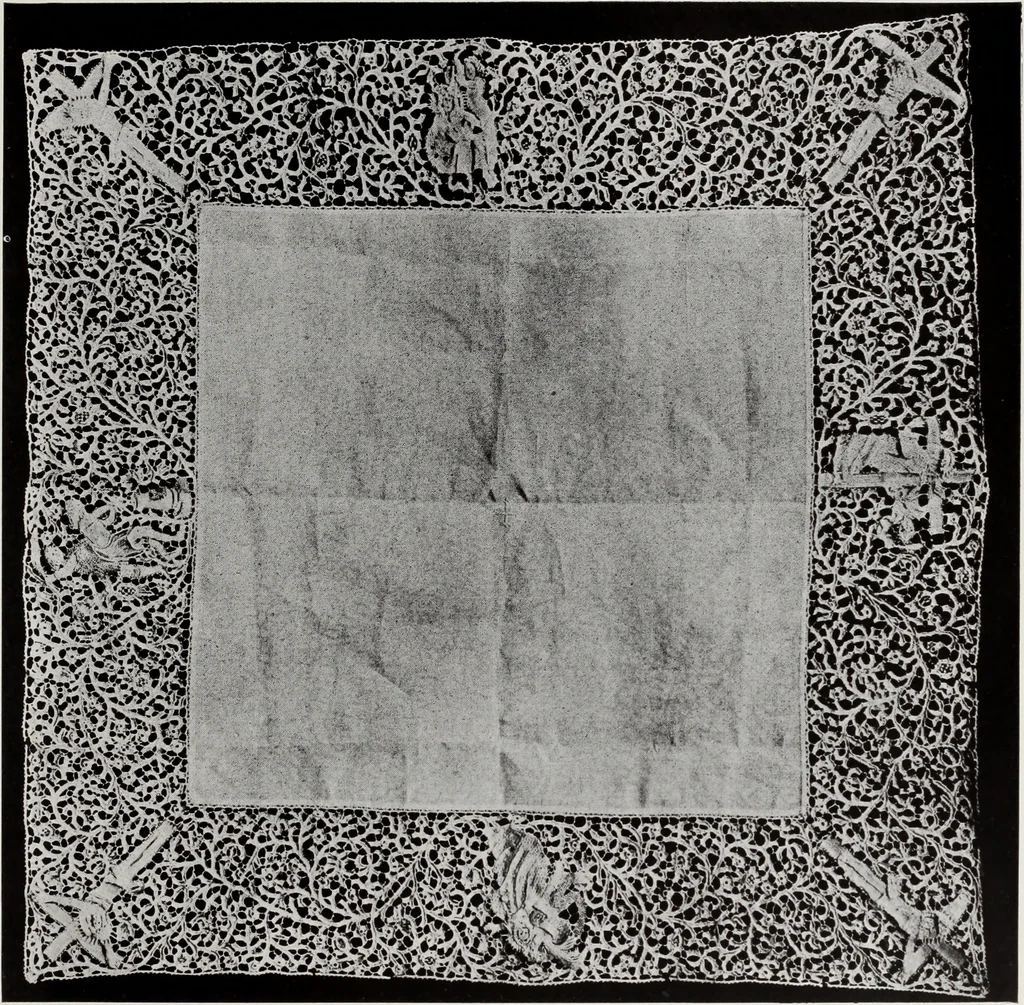 An illustration from Antiche trine italiane : trine ad ago, 1908, leaf 352