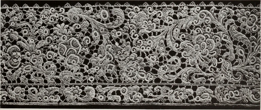 An illustration from Antiche trine italiane : trine ad ago, 1908, leaf 378