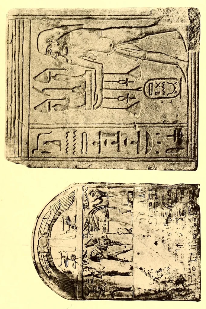 An illustration from Antiquites Egyptiennes, Grecques et Romaines appartenant a P. Philip et a divers amateurs: sculptures, peintures, bronzes, etoffes, faiences, figures de tanagra, verres irises, 1905, leaf 43