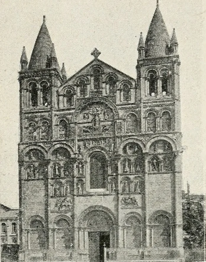 An illustration from Apollo : histoire générale des arts plastiques professée en 1902-1903 à l'École du Louvre, 1907, leaf 117