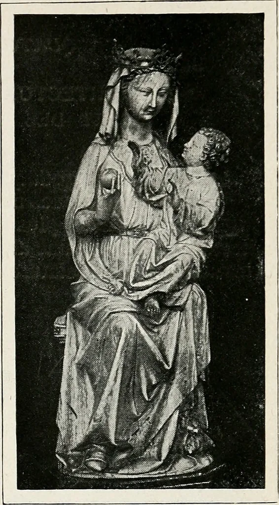 An illustration from Apollo : histoire générale des arts plastiques professée en 1902-1903 à l'École du Louvre, 1907, leaf 136