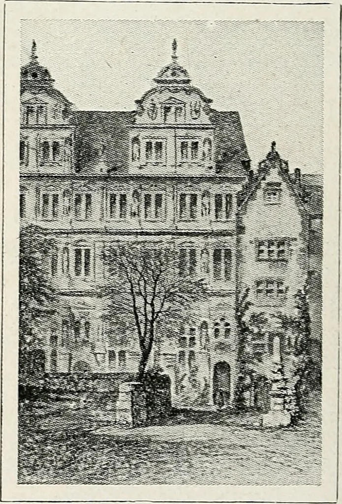 An illustration from Apollo : histoire générale des arts plastiques professée en 1902-1903 à l'École du Louvre, 1907, leaf 145