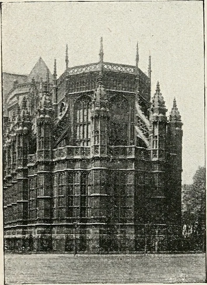 An illustration from Apollo : histoire générale des arts plastiques professée en 1902-1903 à l'École du Louvre, 1907, leaf 147