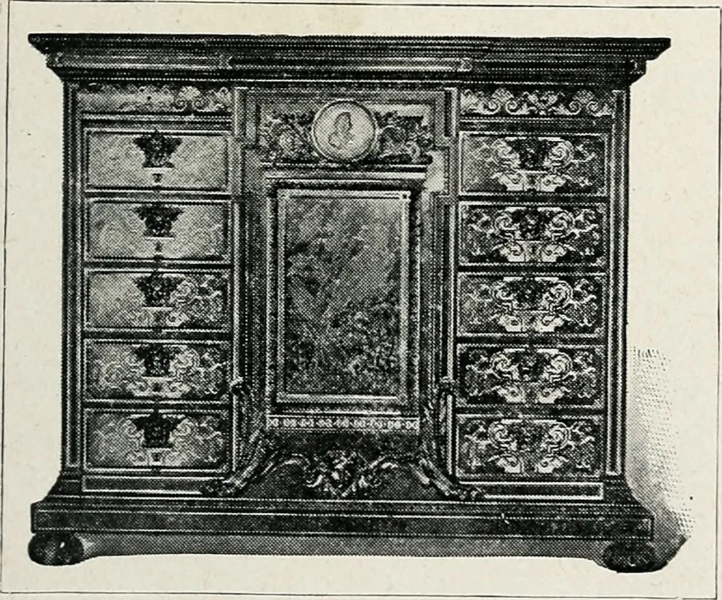 An illustration from Apollo : histoire générale des arts plastiques professée en 1902-1903 à l'École du Louvre, 1907, leaf 286