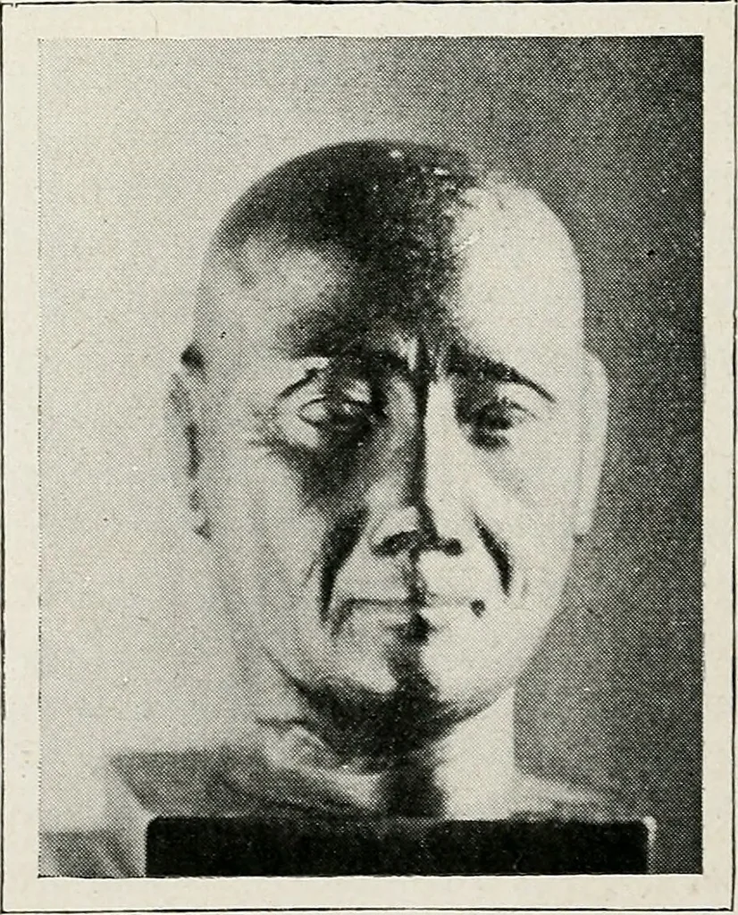 An illustration from Apollo : histoire générale des arts plastiques professée en 1902-1903 à l'École du Louvre, 1907, leaf 35