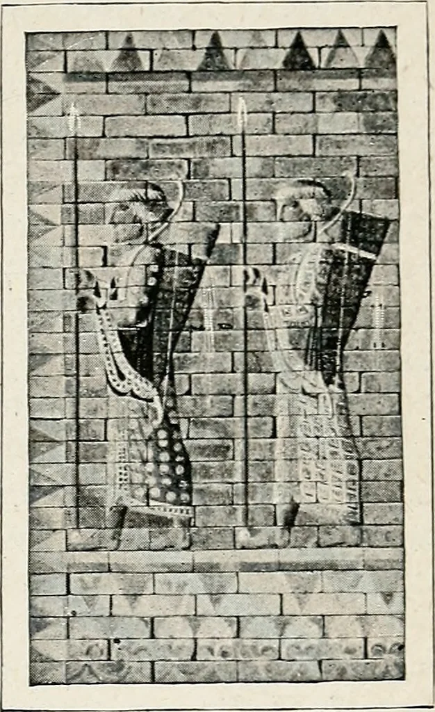 An illustration from Apollo : histoire générale des arts plastiques professée en 1902-1903 à l'École du Louvre, 1907, leaf 42