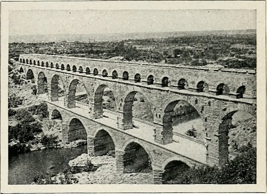An illustration from Apollo : histoire générale des arts plastiques professée en 1902-1903 à l'École du Louvre, 1907, leaf 98