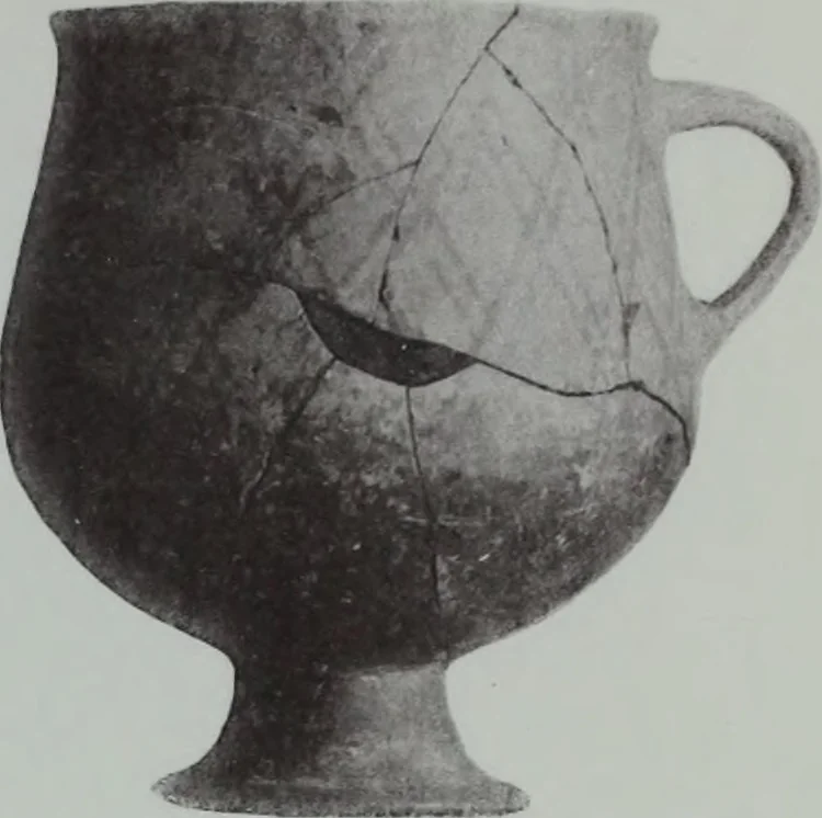 An illustration from Archaiologik ephmeris : ekdidomen hypo ts en Athnais Archaiologiks Hetairias, 1862, leaf 452