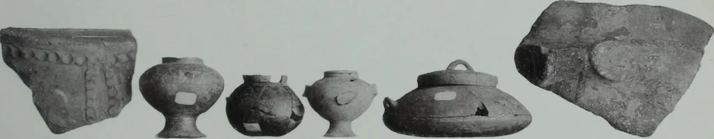 An illustration from Archaiologik ephmeris : ekdidomen hypo ts en Athnais Archaiologiks Hetairias, 1862, leaf 454