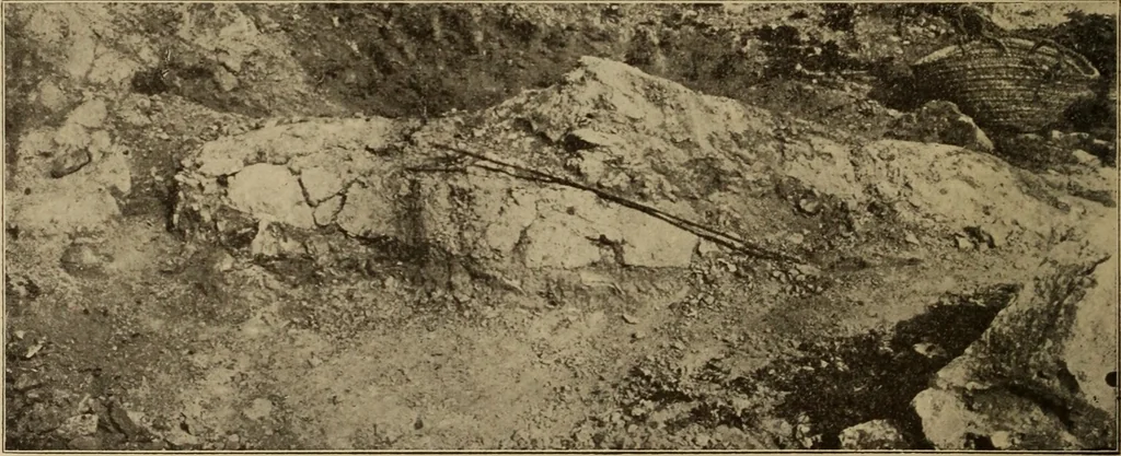 An illustration from Archaiologik ephmeris : ekdidomen hypo ts en Athnais Archaiologiks Hetairias, 1862, leaf 357