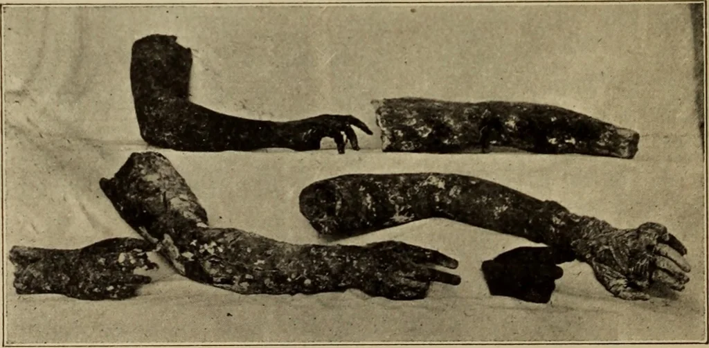 An illustration from Archaiologik ephmeris : ekdidomen hypo ts en Athnais Archaiologiks Hetairias, 1862, leaf 371